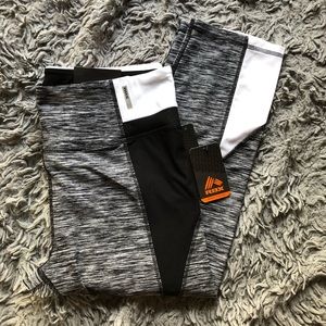 RBX Capri leggings NWT Black Grey White XL